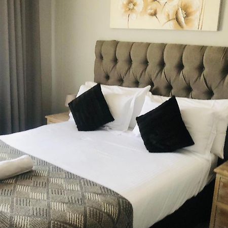 @Menlyn Place, Menlyn Maine, Pretoria - Accommodation Экстерьер фото