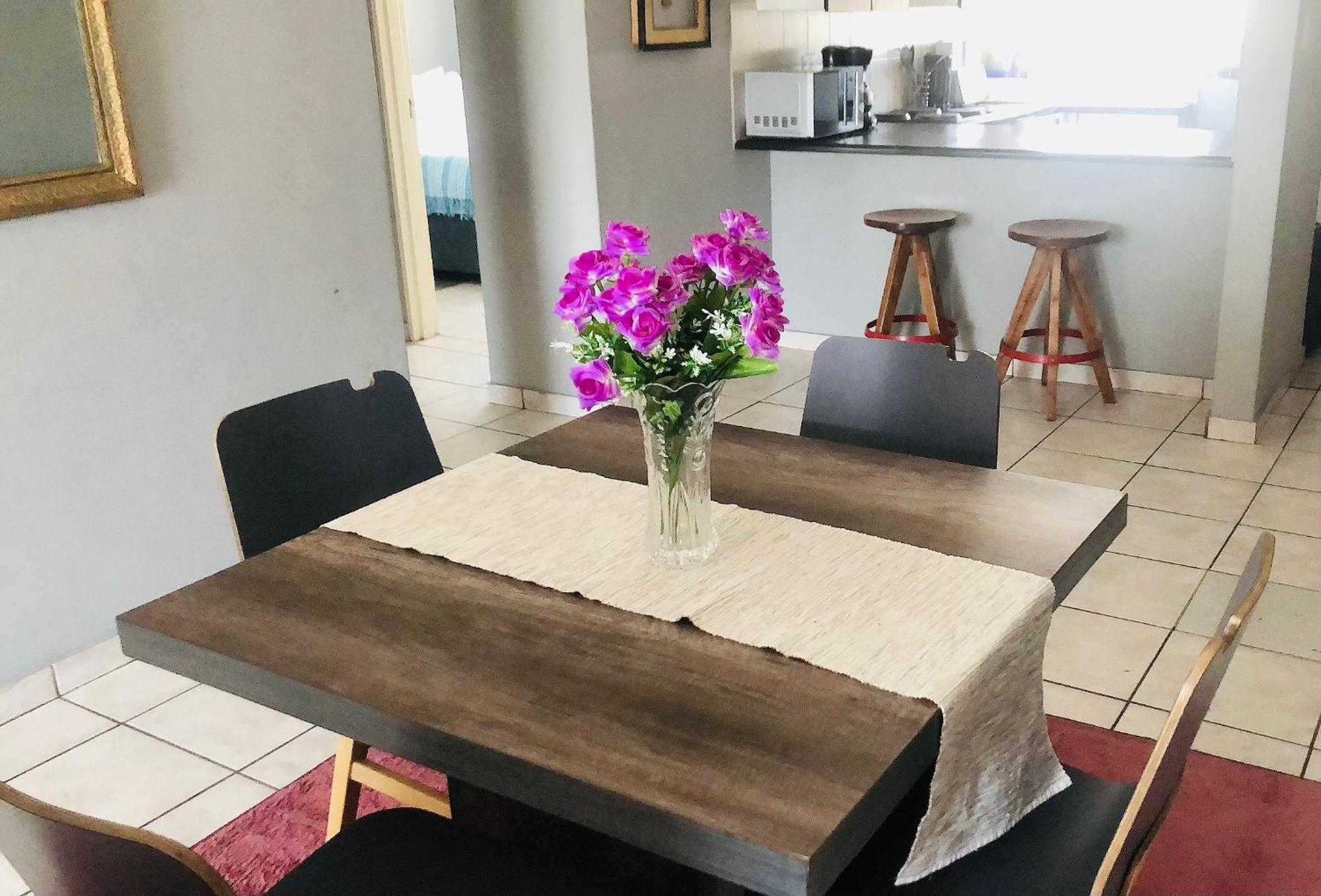 @Menlyn Place, Menlyn Maine, Pretoria - Accommodation Экстерьер фото